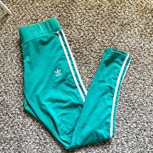 Women’s Workout Adidas Leggings Size M. Blue/Green